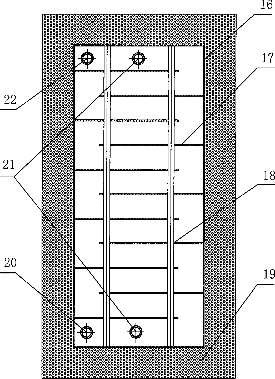 Baffle plate type bearing water tank