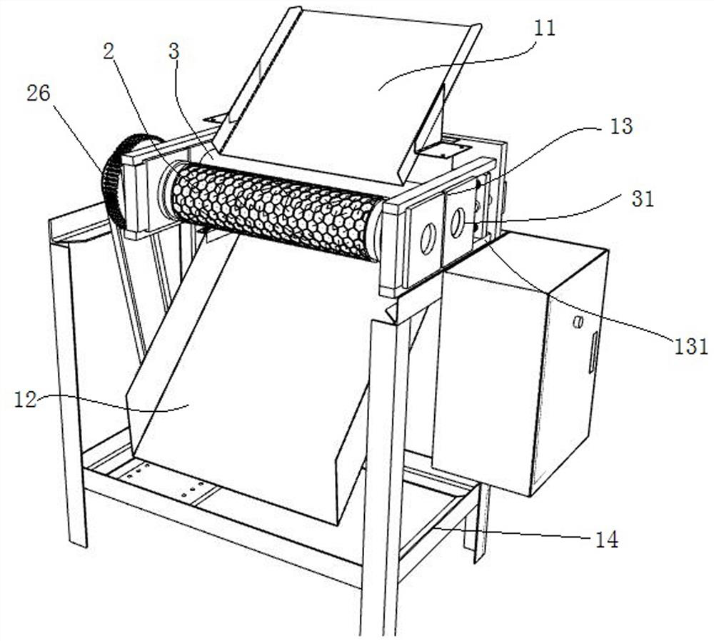 A device for extruding and slicing tobacco leaves