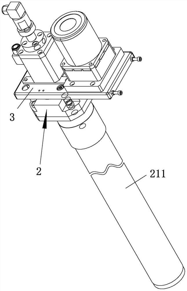 Target feeding mechanism of coating machine