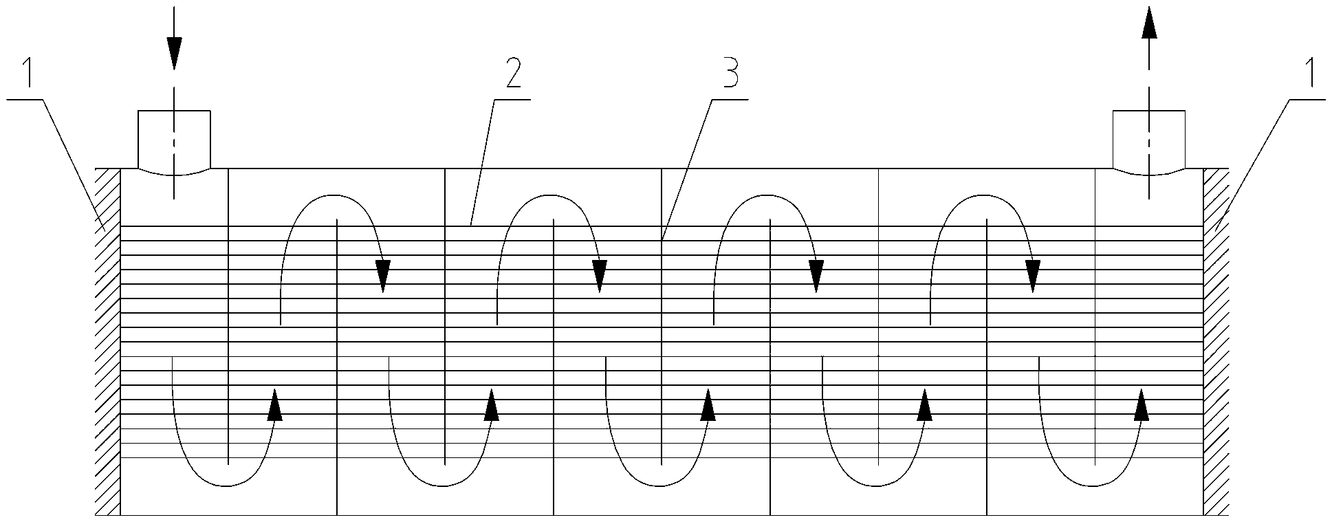 All-bearing baffle plate device of dry type evaporator and using method