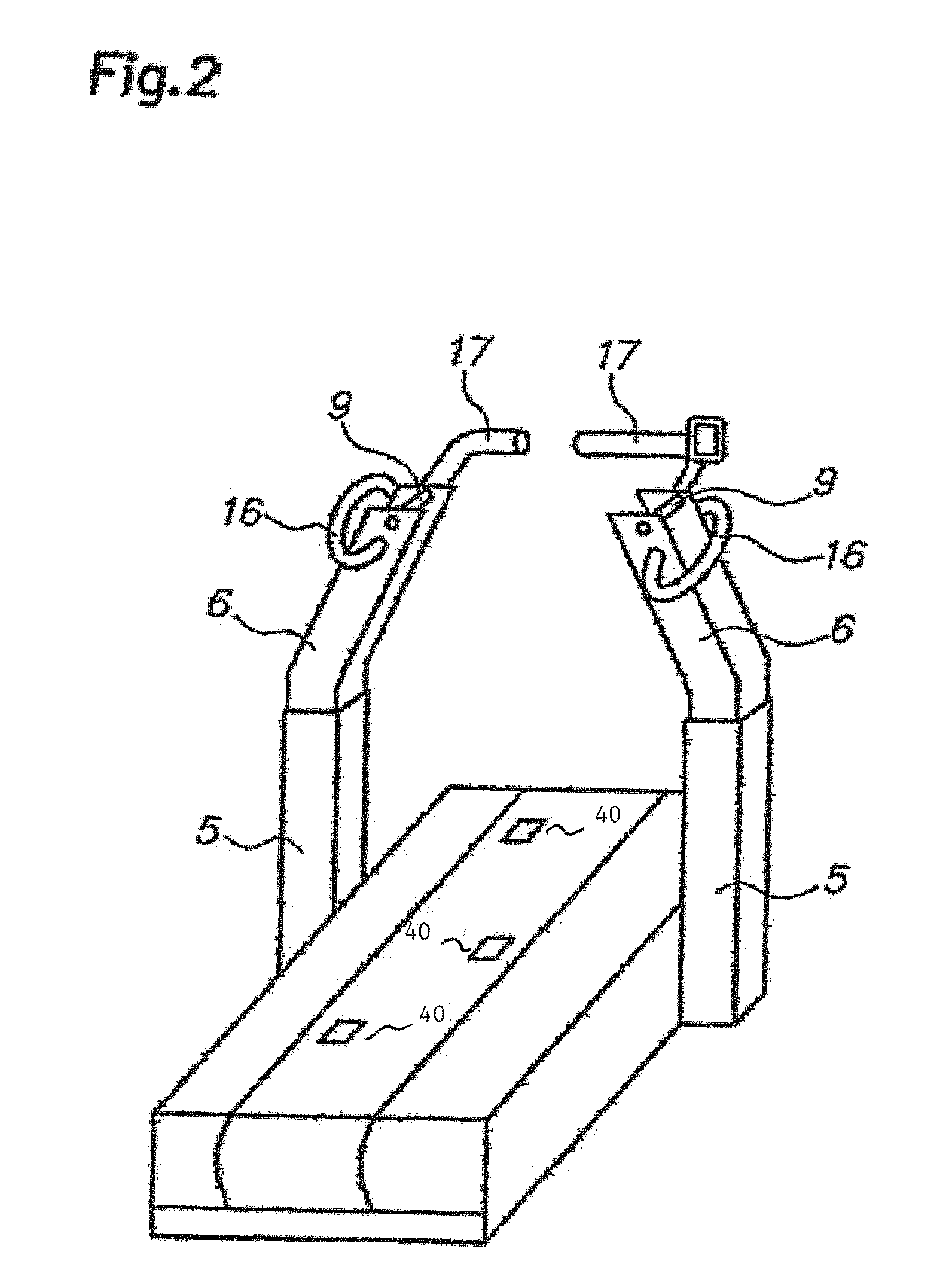 Device for the reeducation of motory deficiencies, particularly deficiencies when walking, in patients