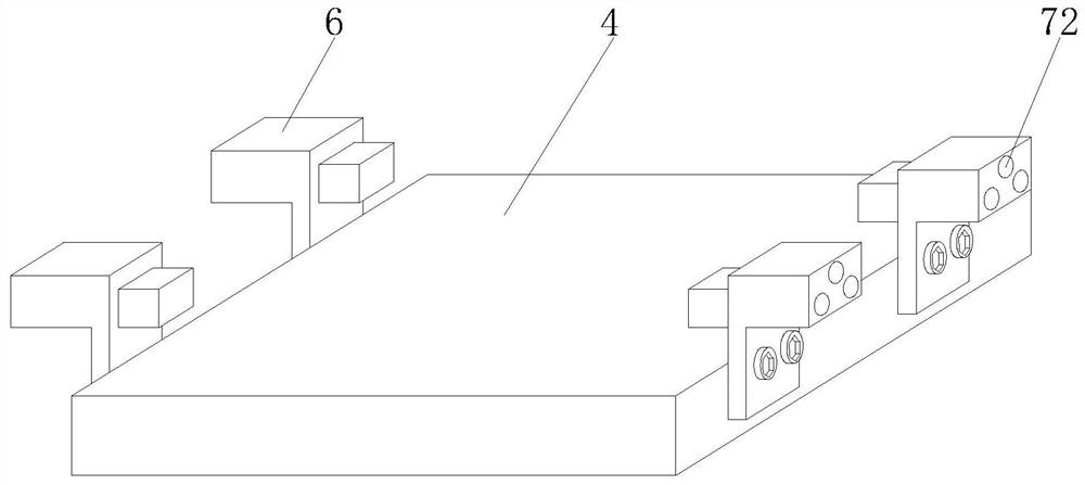 Ocean engineering structure monitoring device capable of resisting large impact force