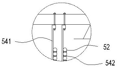 A detachable self-stretching falling film evaporator