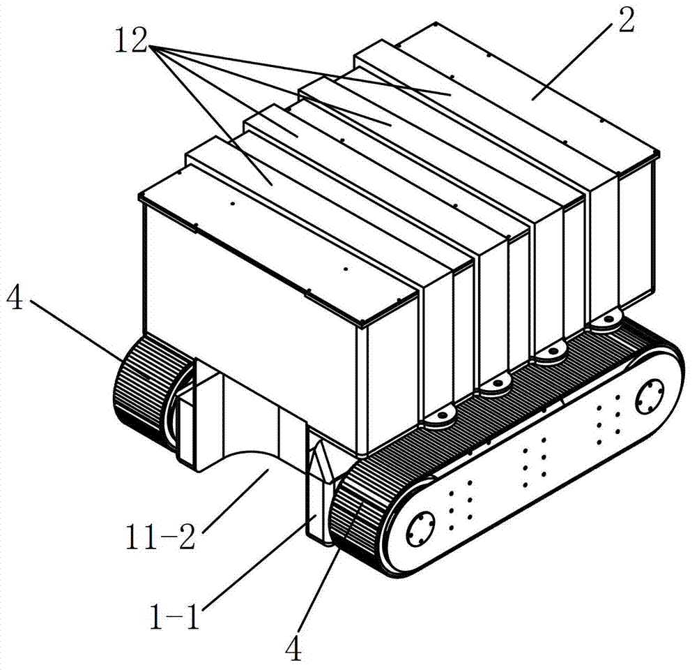 Robot and method for independently establishing wireless communication network for mine emergency rescue