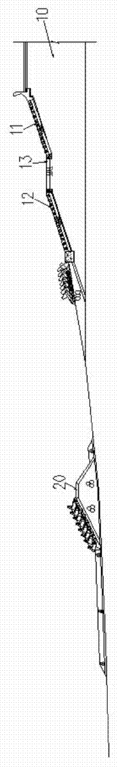 Wave dissipation structure suitable for sloping sea dikes