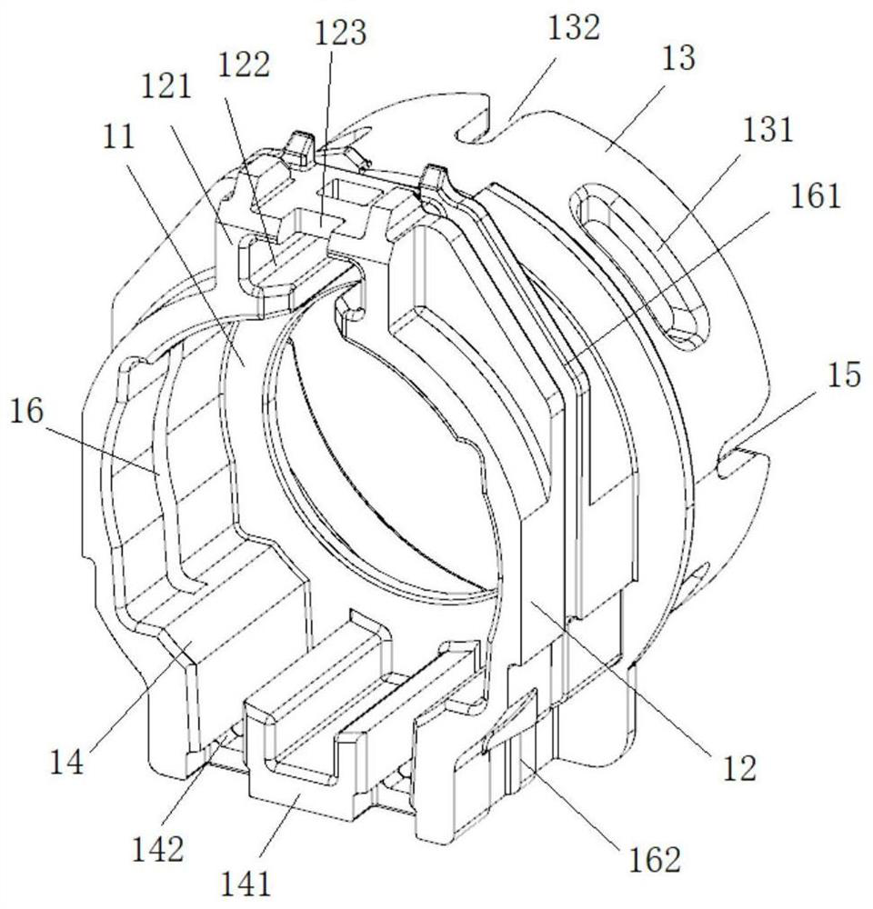 Quick connector adaptive to multi-angle mounting positions