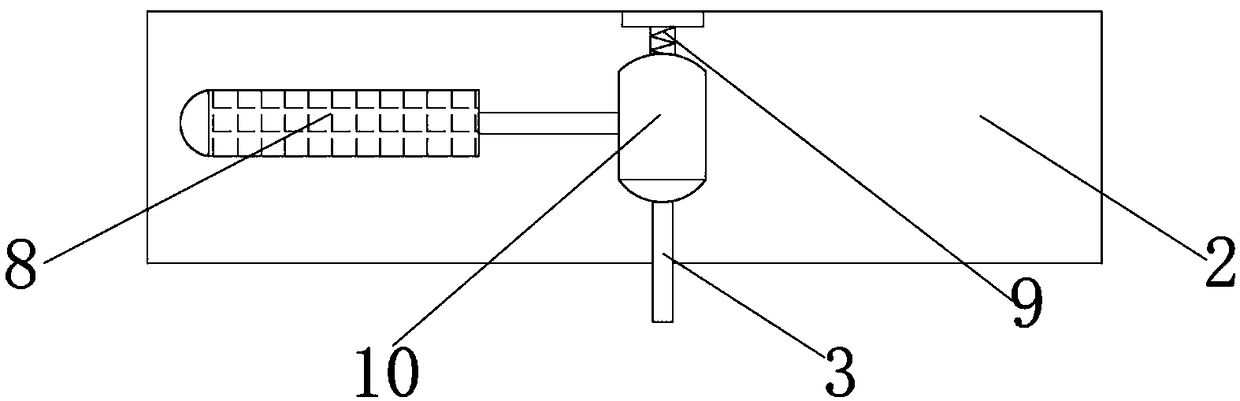 Large-volume garlic mashing device adopting manual pressing garlic cutting and squeezing