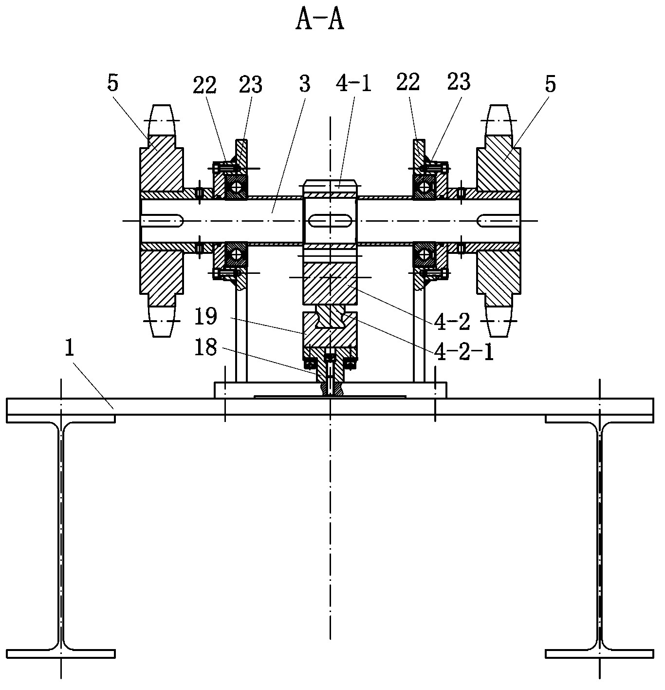 Lifting drive mechanism of travelling crane