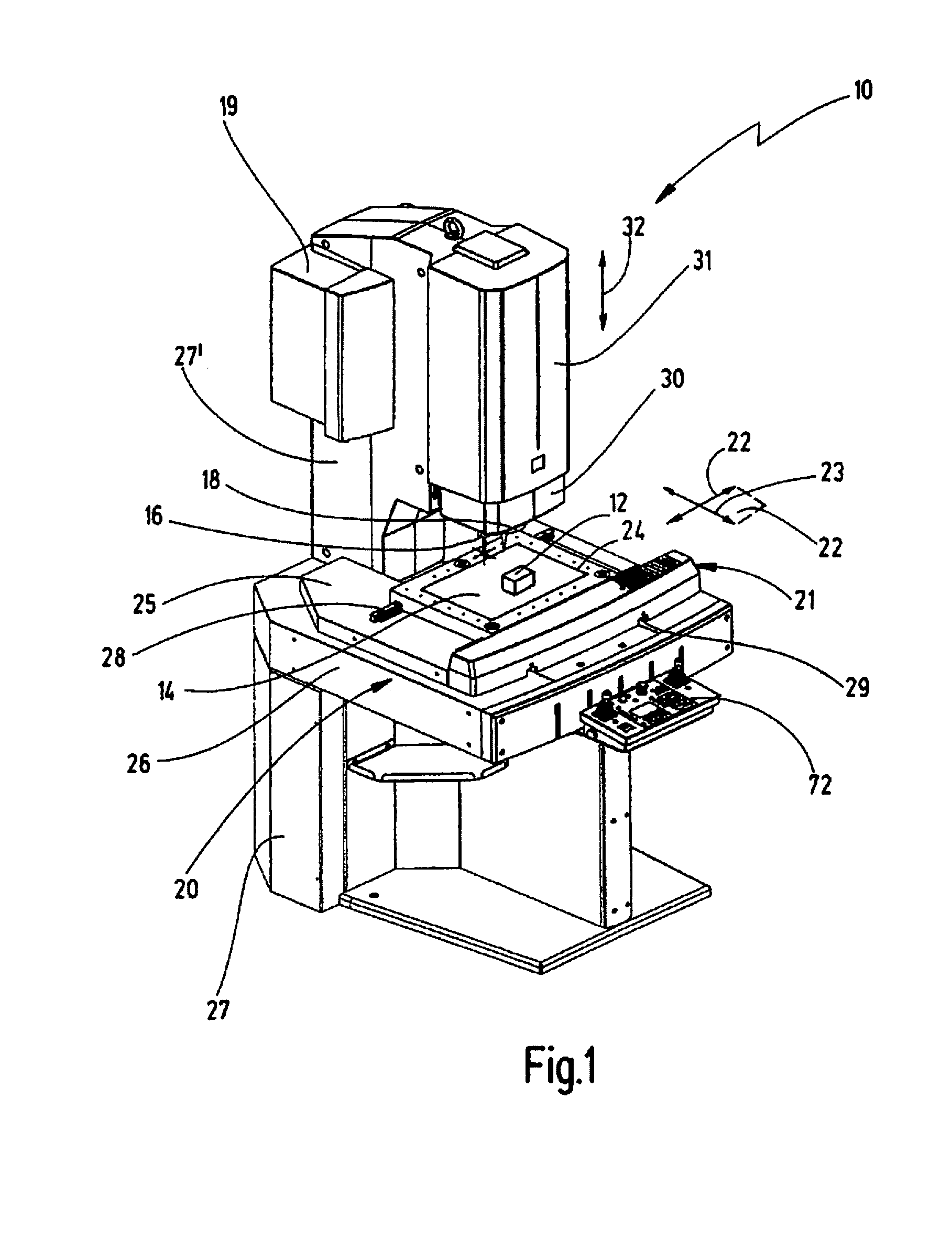 Apparatus for inspecting a measurement object with triangulation sensor