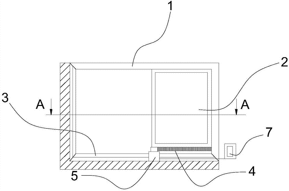 Automatic closing device for sliding window in rainy days