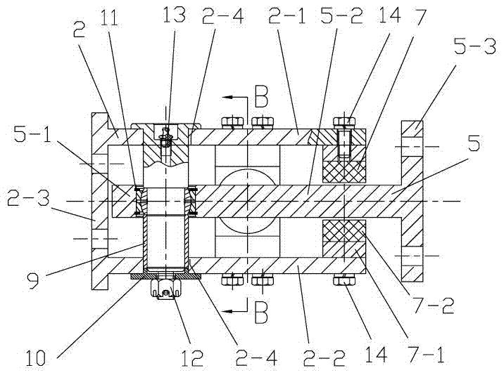 Traction device of road-railer