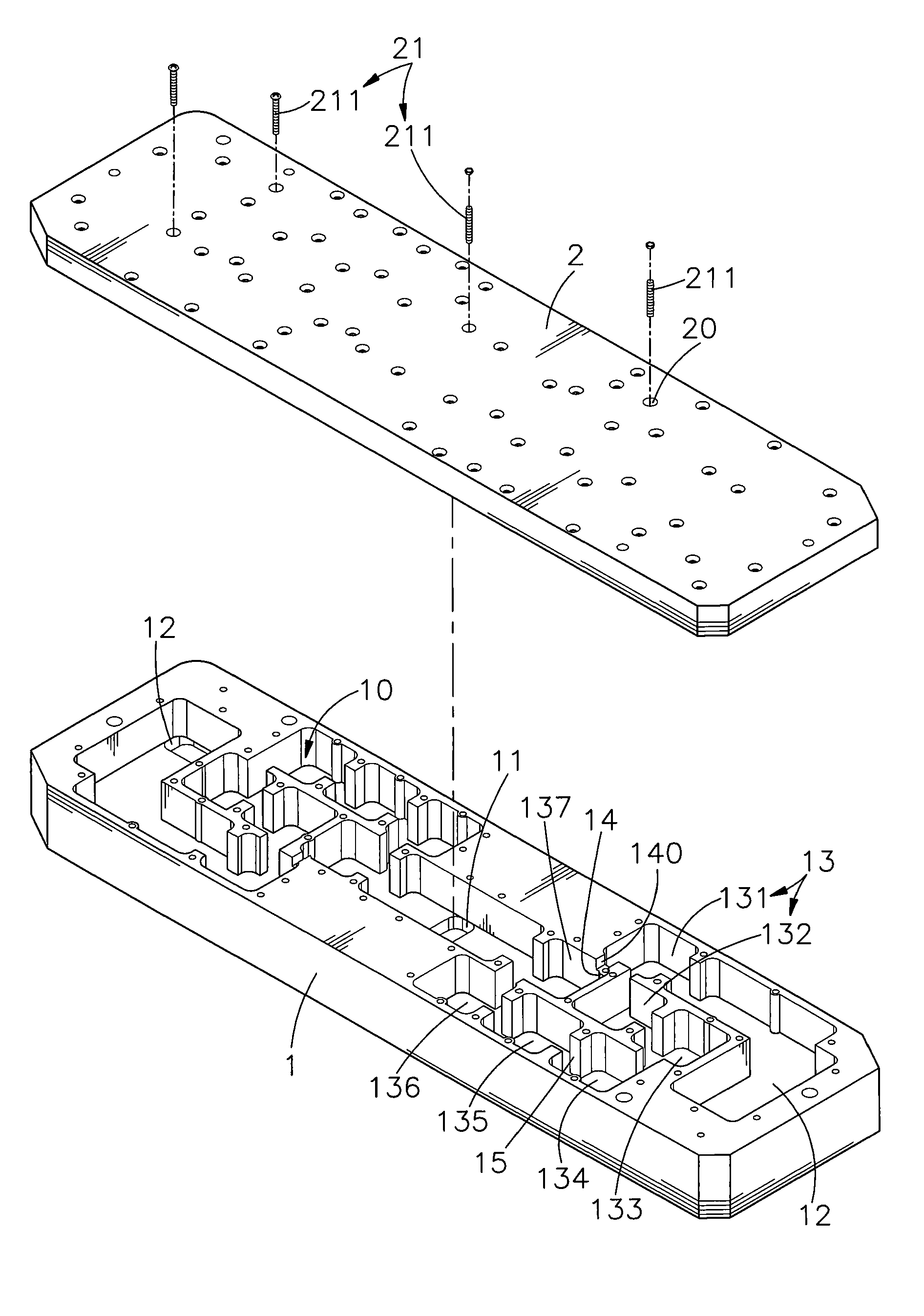 Cavity filter having feedback arrangement