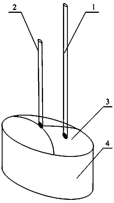 Low-loss square capacitor