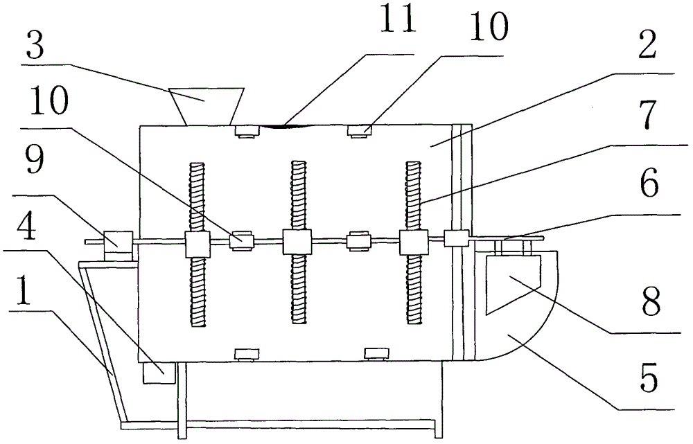 Cleaning machine for tuber crops