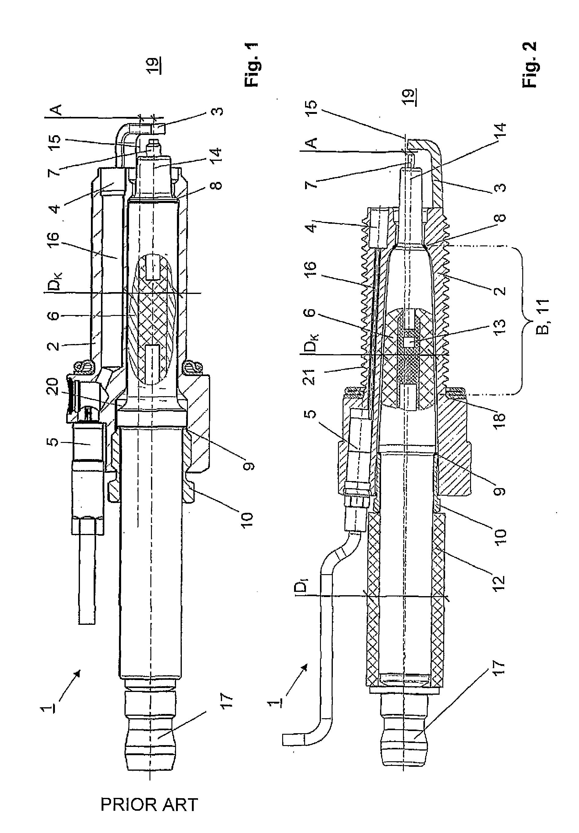 Spark plug having pressure sensor