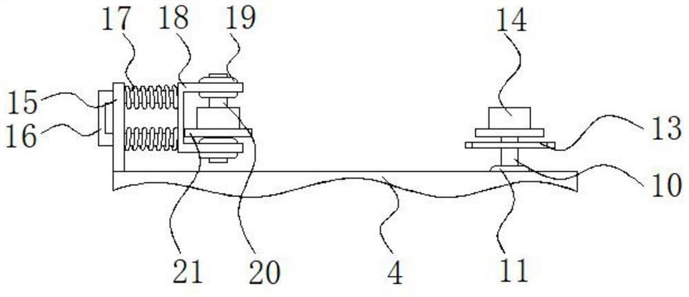 Hydraulic plate bending machine with feeding anti-skid structure