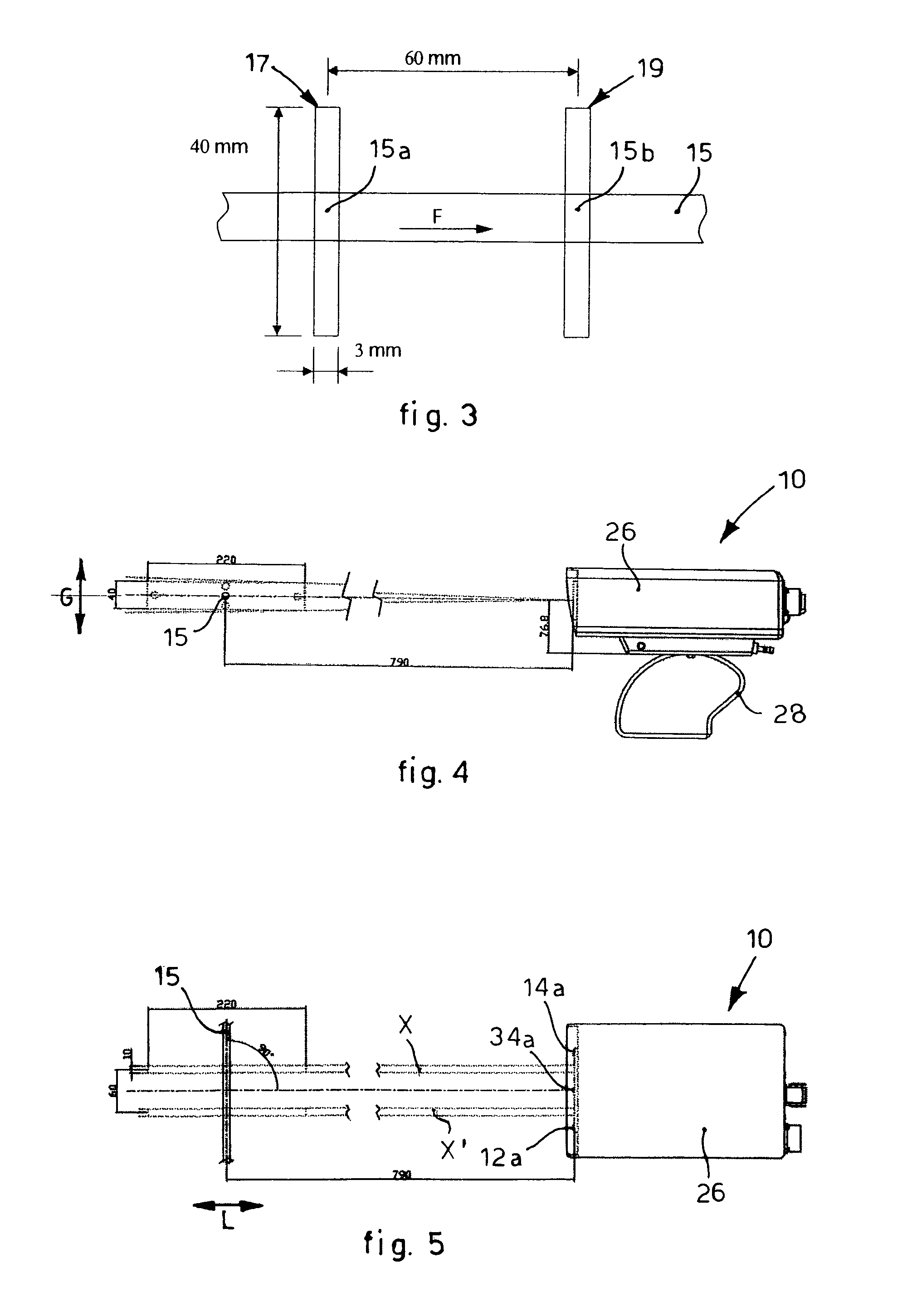 Device for measuring the speed of products in movement, in particular metal rolled products in a rolling line, and relative method