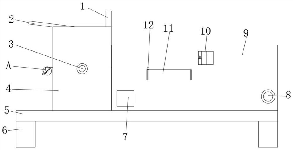 Conveying device for water pump accessory production and machining