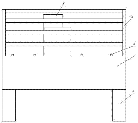 Lifting platform for underwater rescue