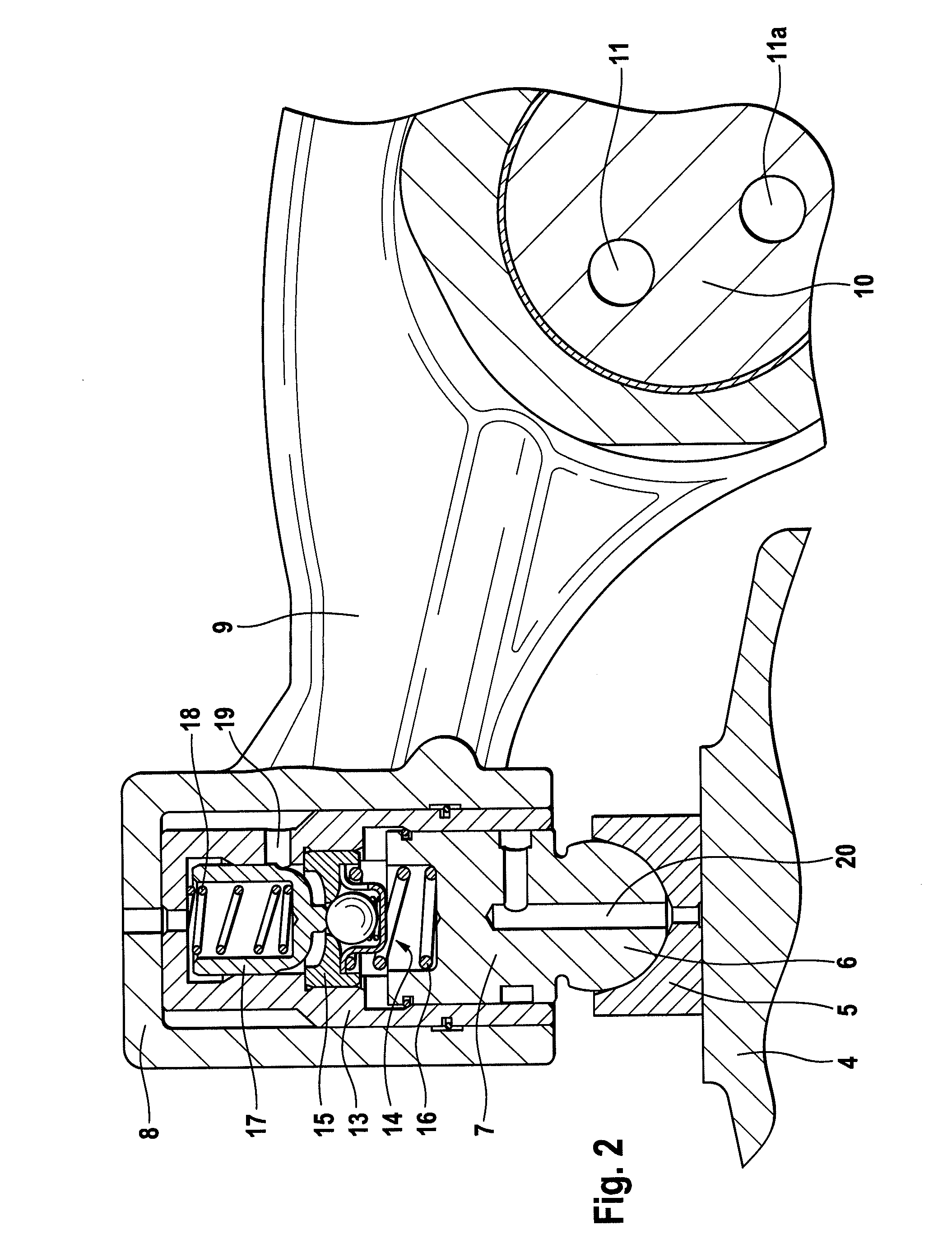 Internal combustion piston engine with an adjustable inflating element