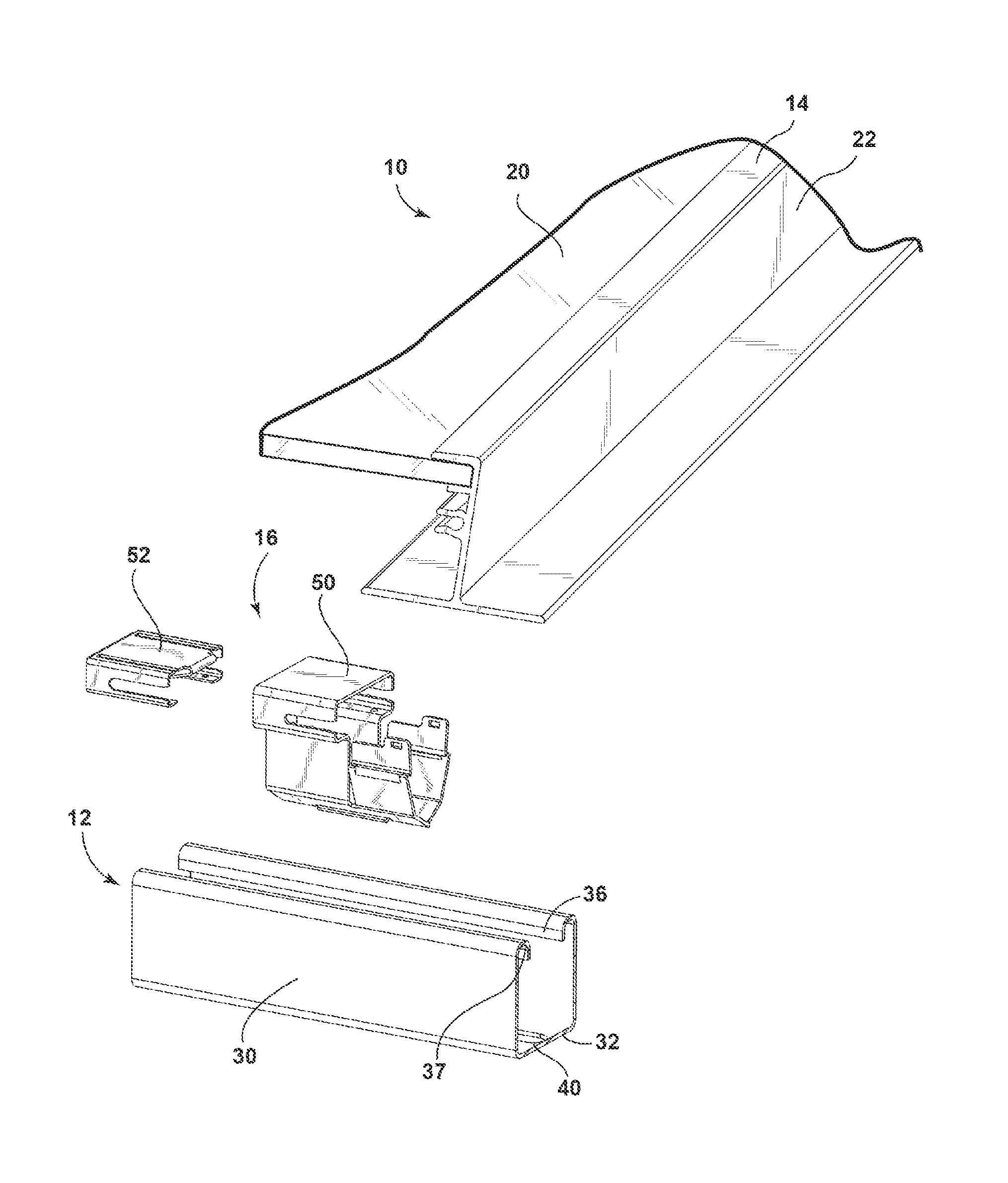 Universal clip apparatus for solar panel assembly