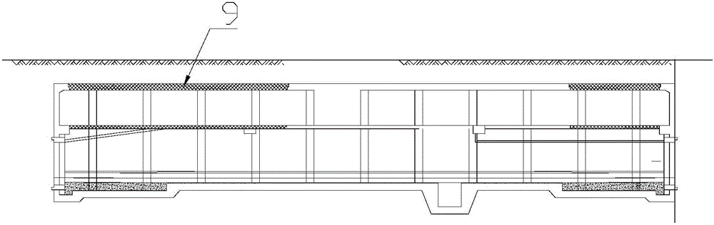 Metro internal-bracing-free track panel shaft and construction method thereof