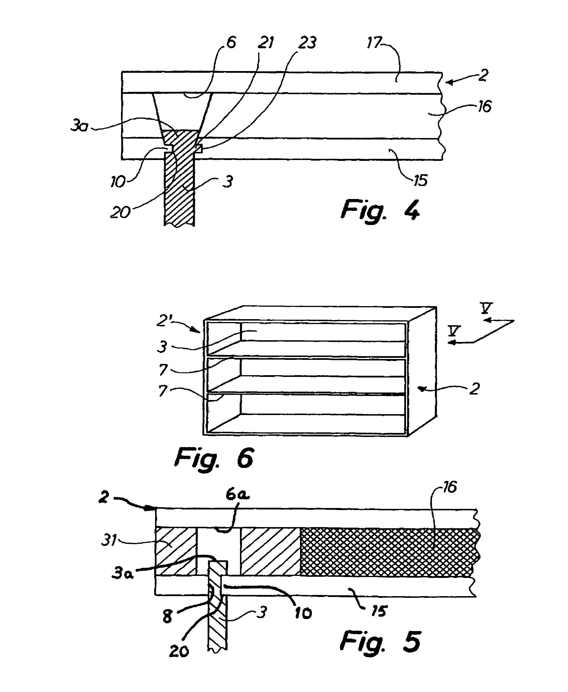 Assembly between a side member and a rear panel of a piece of furniture