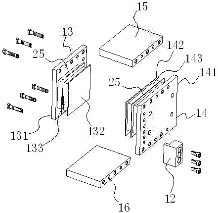 Low-floor vehicle elastic hinge device with adjustable stiffness and method for adjusting stiffness