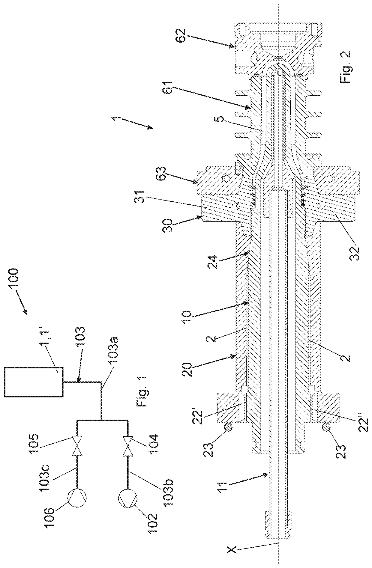 Apparatus and process for molding bottle preforms