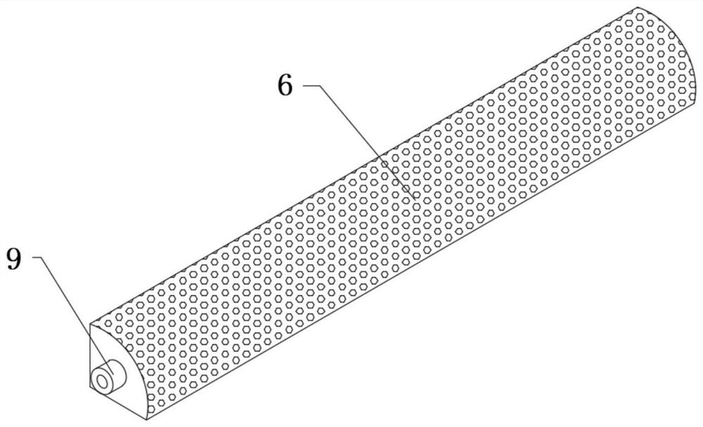 Auxiliary device applied to silk drawing