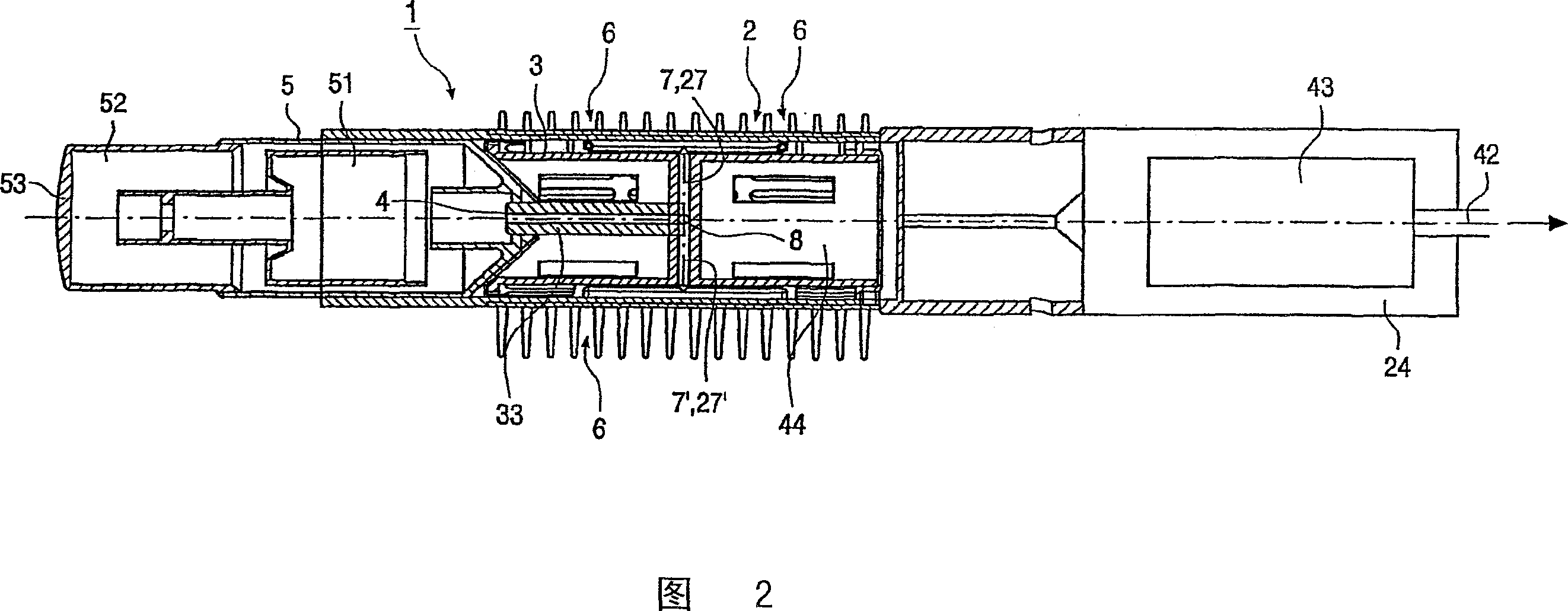 Device for applying an additive to hair and electric hair curling instrument