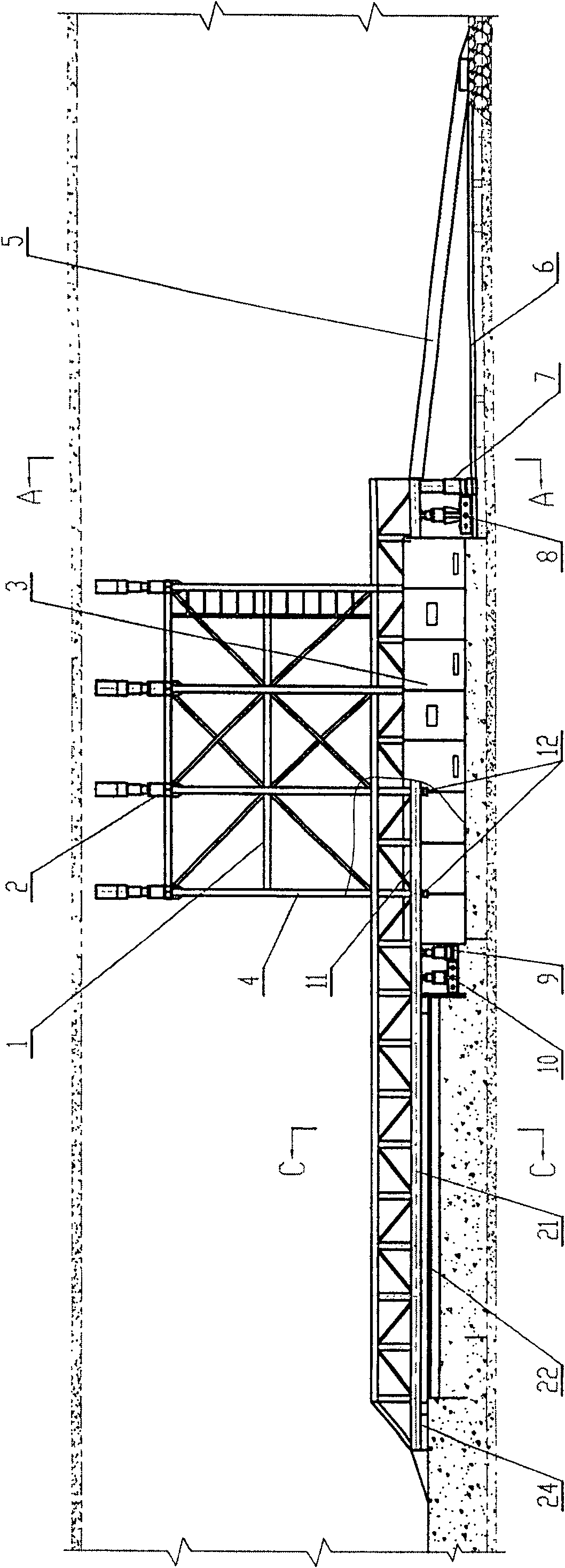 Tunnel overhead arch mould plate trolley possessing floating type bottom carriage