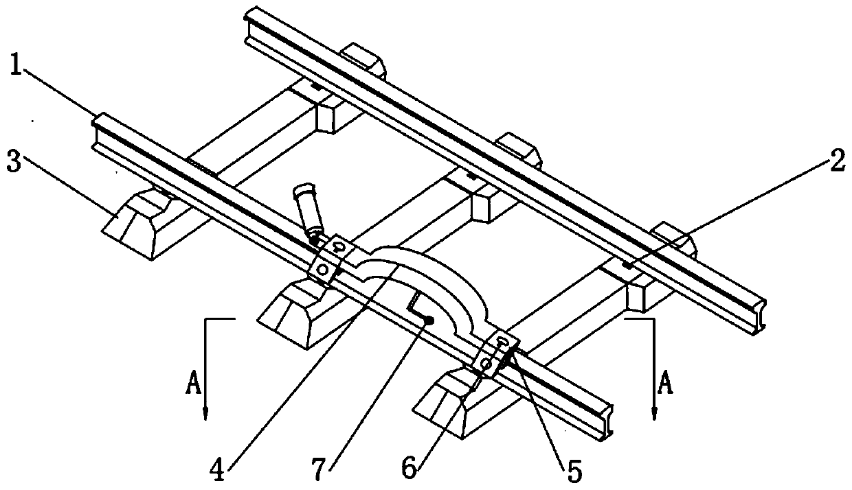 Rapid fixing device for railway