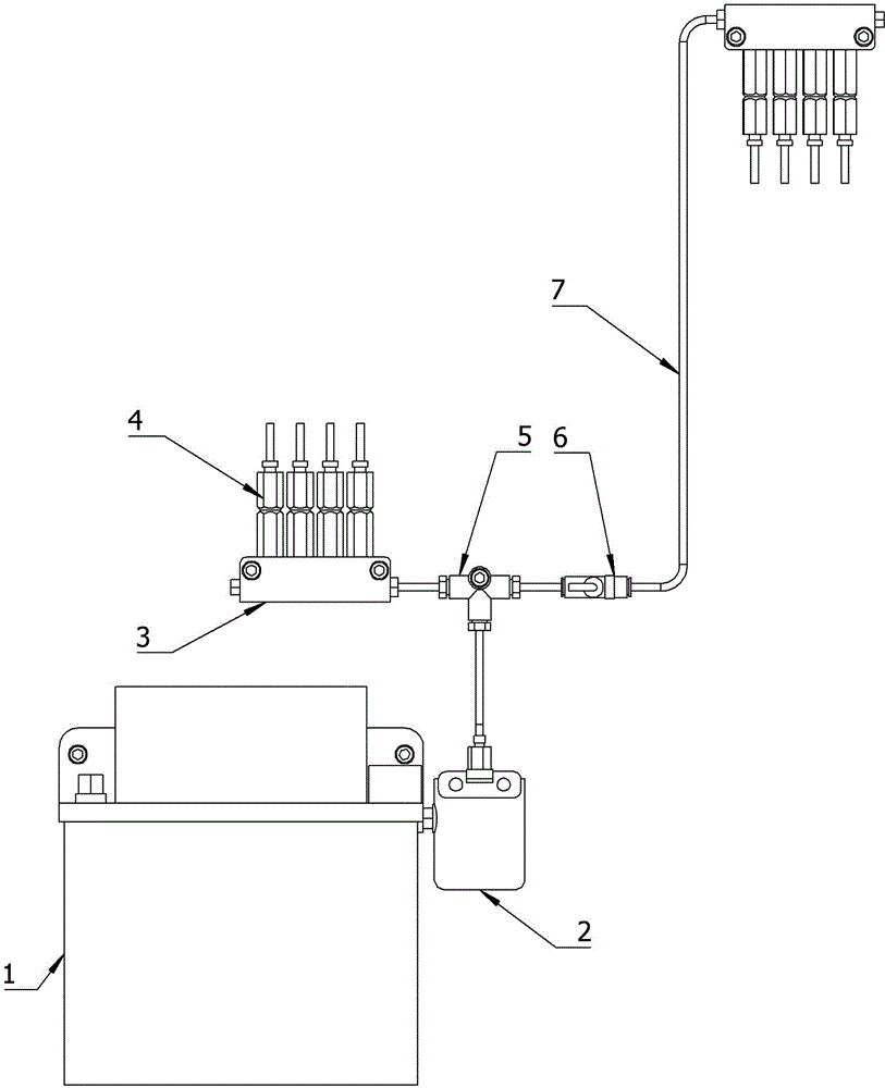 Thin oil lubricating device