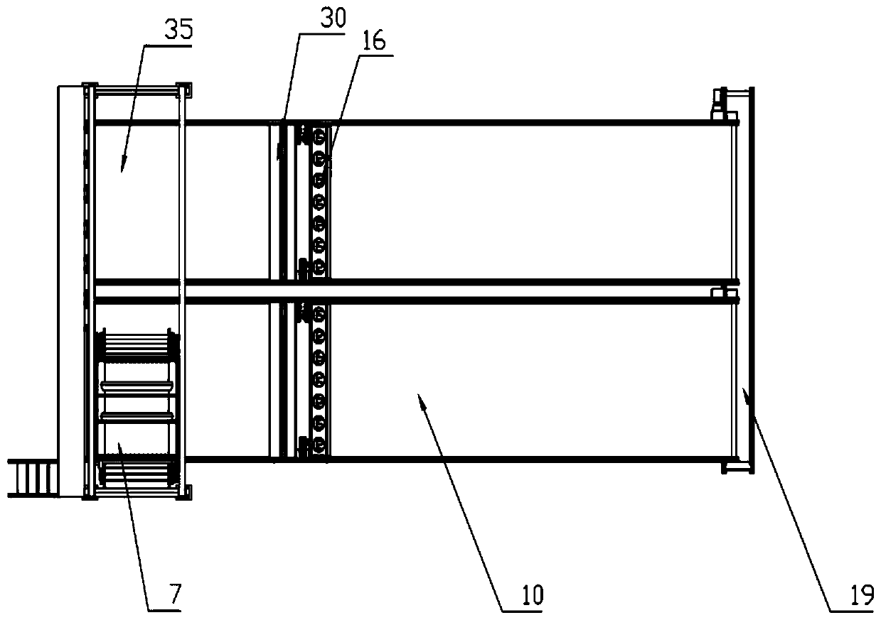 Cool-spreading and distiller's yeast-adding device, and method and system for cool-spreading and stacking