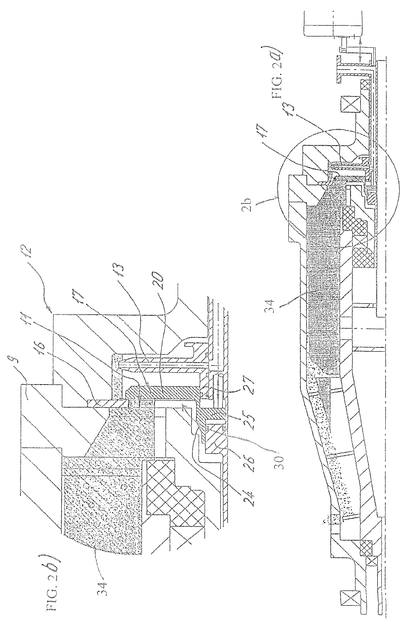 Solid bowl screw centrifuge comprising a centripetal pump with a throtting device