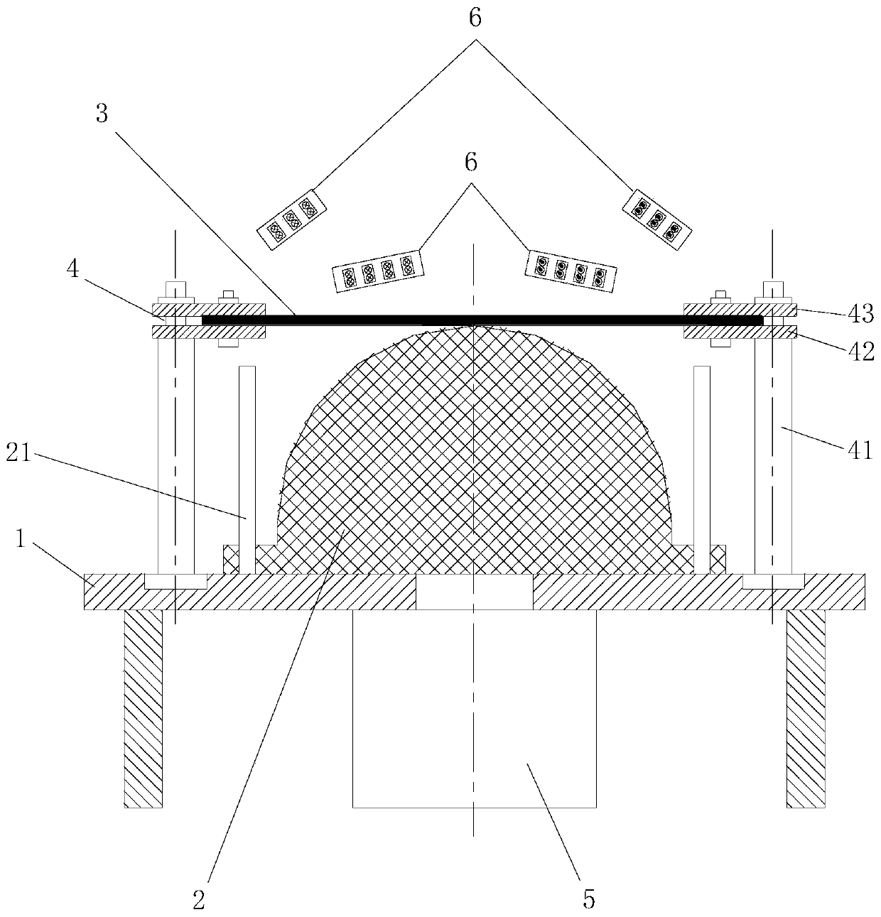 A workpiece electromagnetic progressive forming device and method provided with coils arranged along the shape