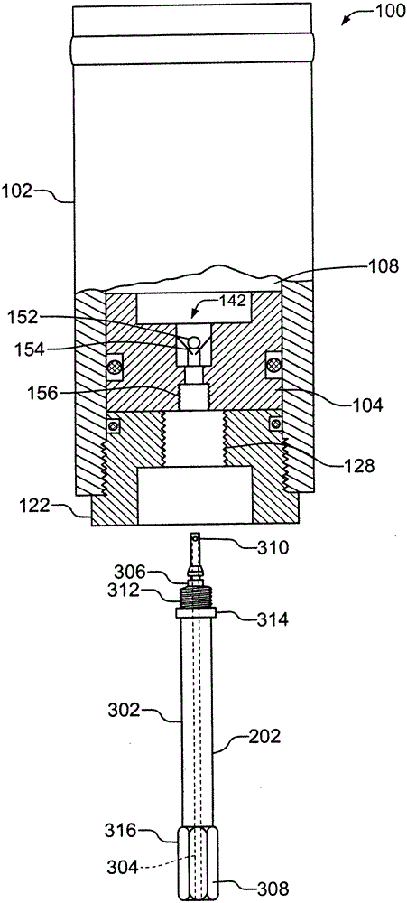 Method and device for charging an accumulator device