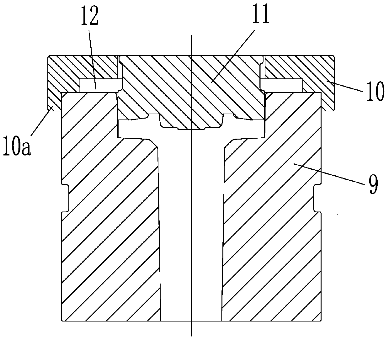 Forging forming method for valve cover blank of two-piece type flange connecting ball valve