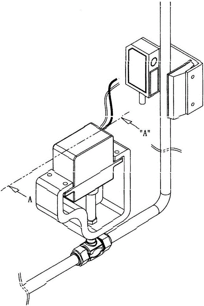 Apparatus for sensing and controlling gas supply amount, and method for sensing and controlling gas supply amount thereby