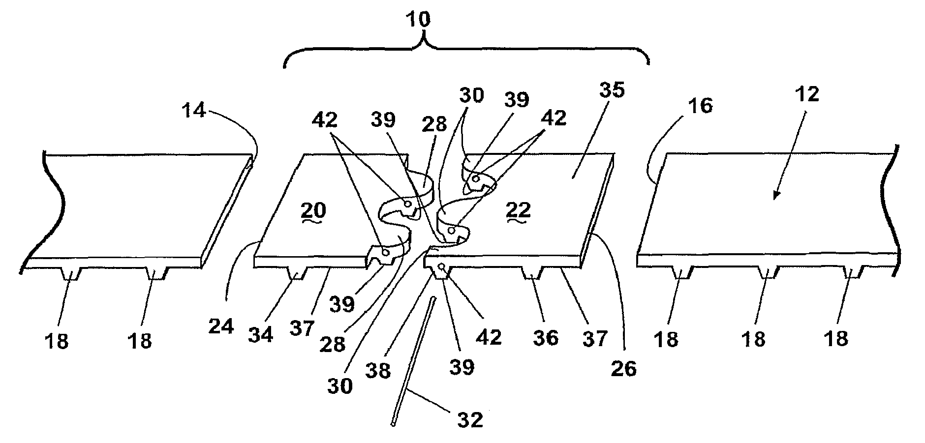 Thermoplastic belt connector with fingers