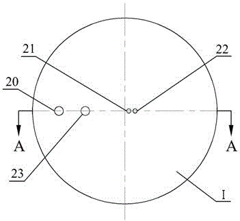 Gas-solid phase continuous reaction device with heat transfer enhancing function