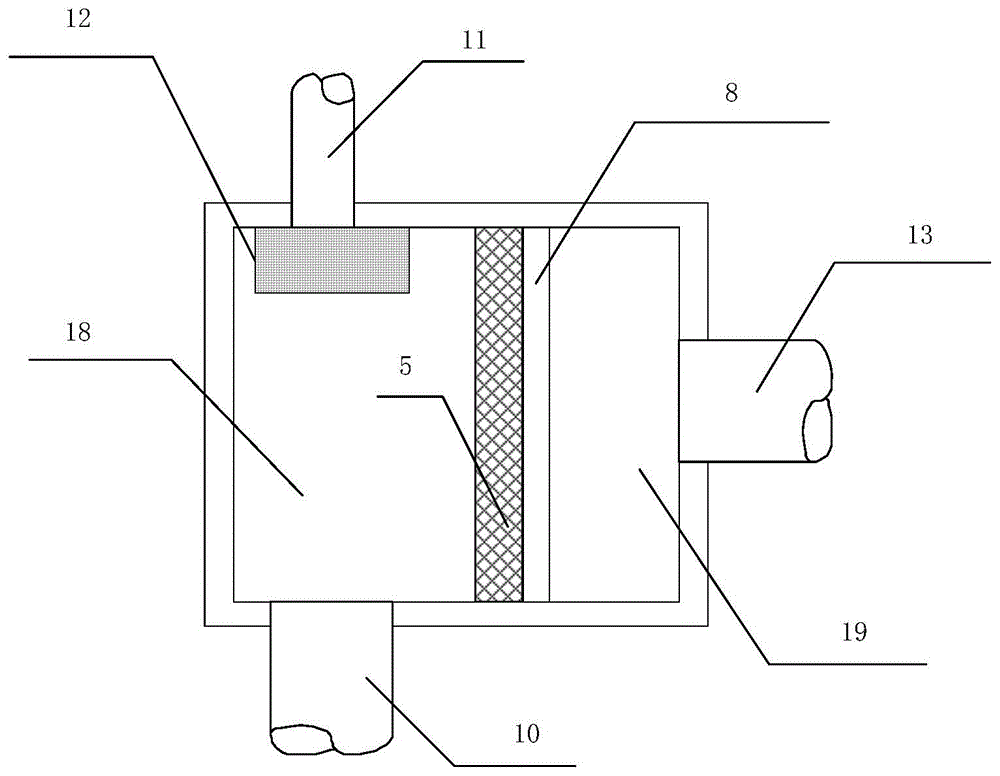 Initial rainwater overflowing grille with vacuum suction and slag removal functions