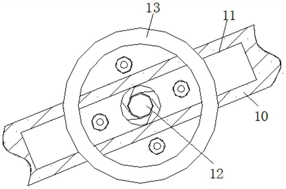 Optical fiber drawing device capable of effectively adjusting traction force and improving quality of finished optical fiber product