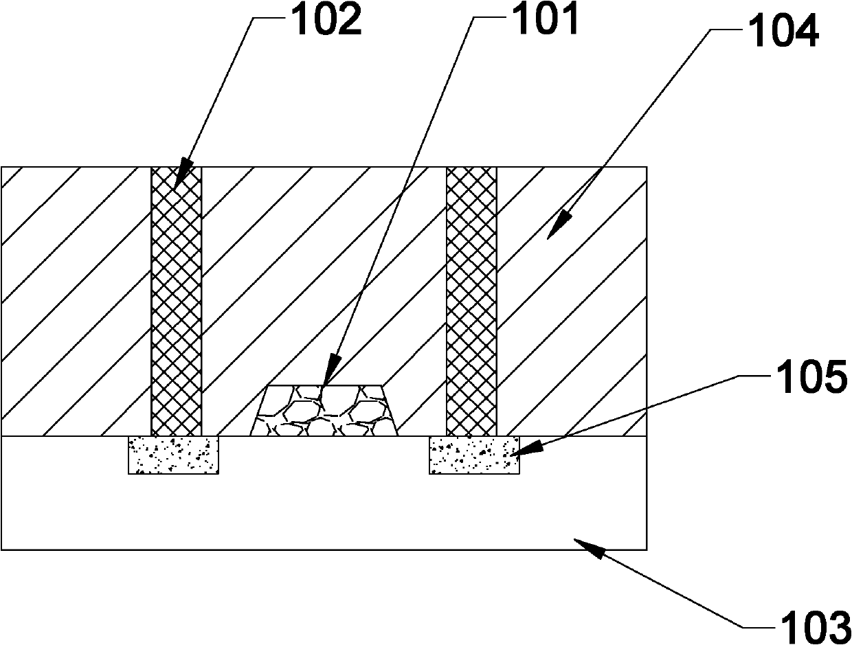 Detection structure suitable for detecting source and drain conduction and detection method for detection structure