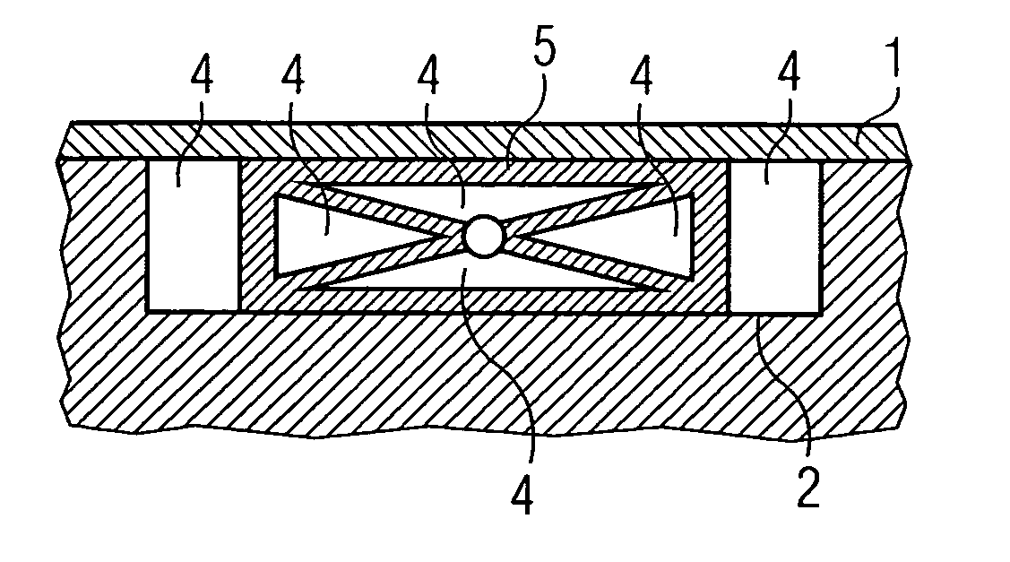 Device for transmitting signals between movable units