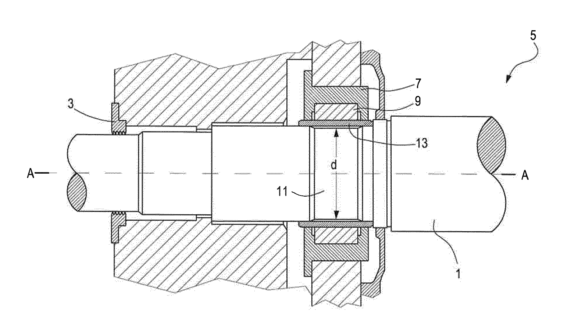 Rotating machinery with adaptive bearing journals and methods of operating