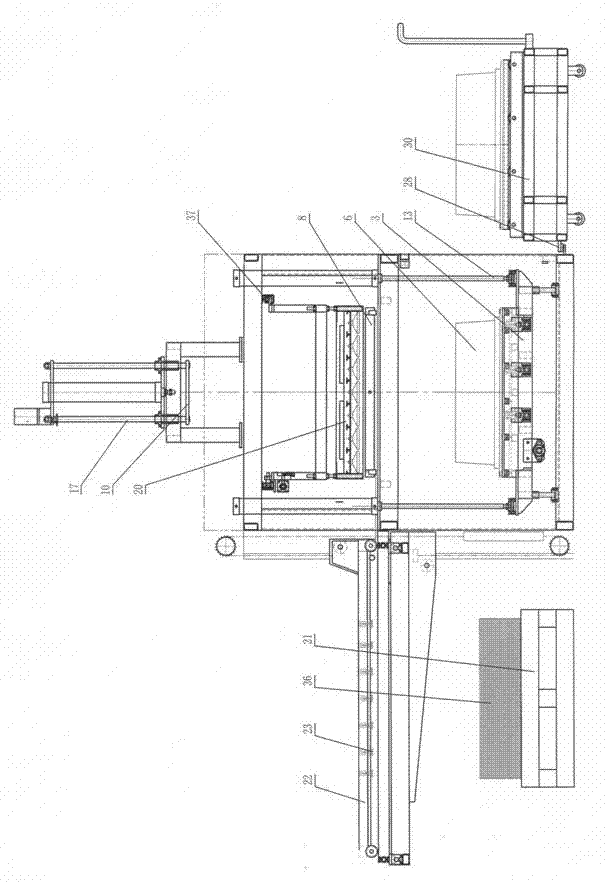 Full-automatic plate plastics sucking moulding machine