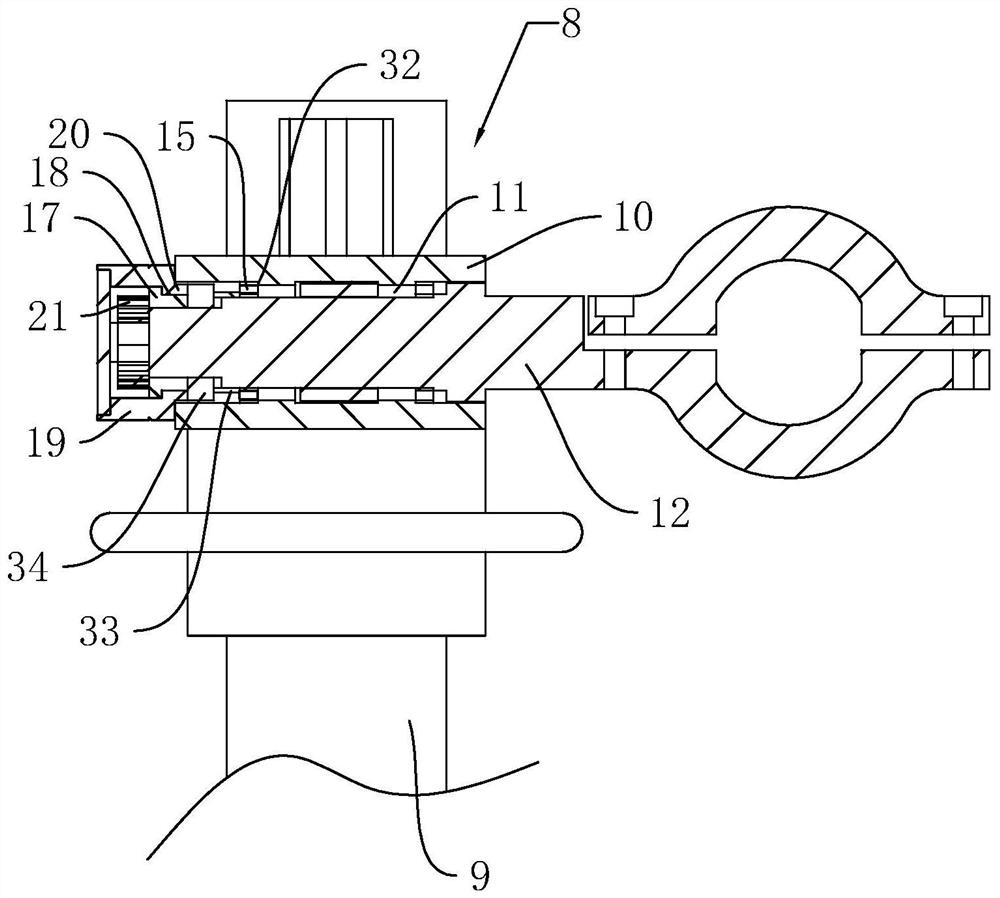 A multi-station universal joint special-shaped automatic chamfering machine