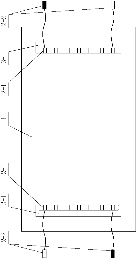 Multi-layer ceramic-wood composite heating floor tile and preparing method and laying method thereof